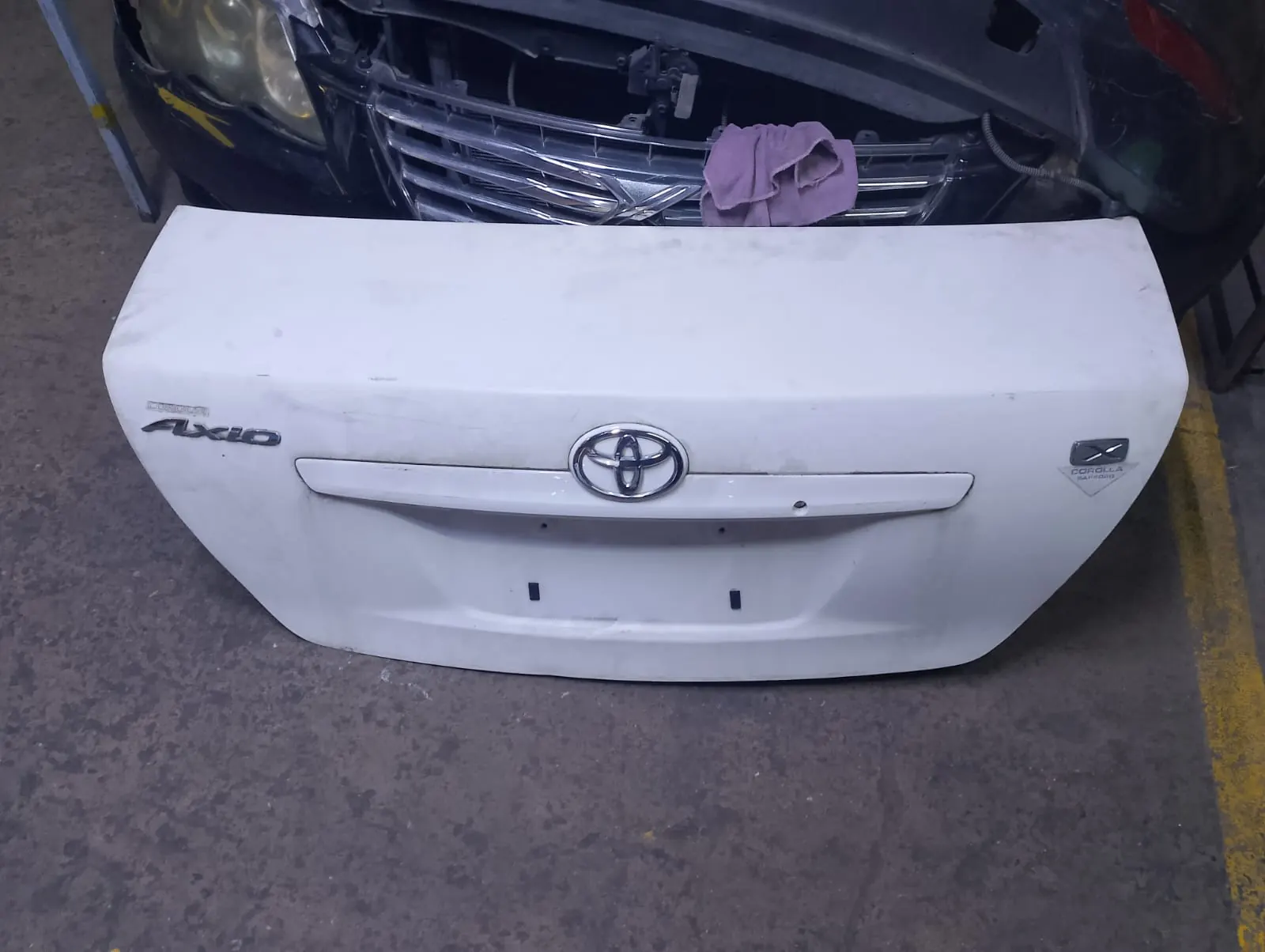 Toyota Axio (nze 141) Boot
