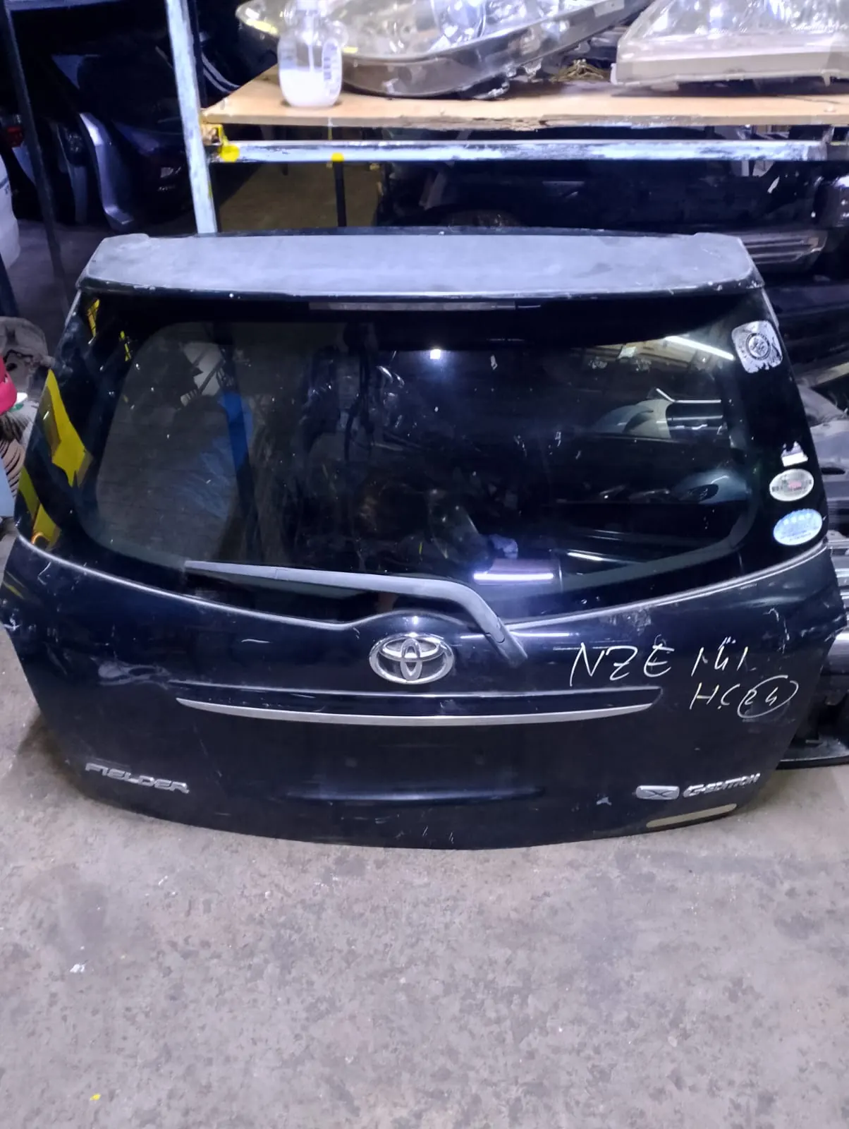 Toyota Fielder (nze 141) Tailgate